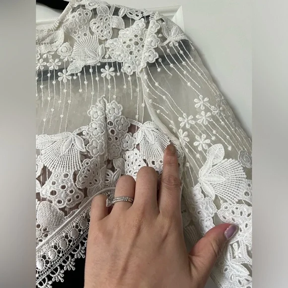 Self-Portrait Black and White Lace Tunic - Picture 3 of 5